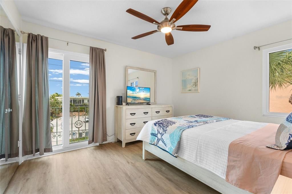Active With Contract: $1,395,000 (3 beds, 2 baths, 2041 Square Feet)