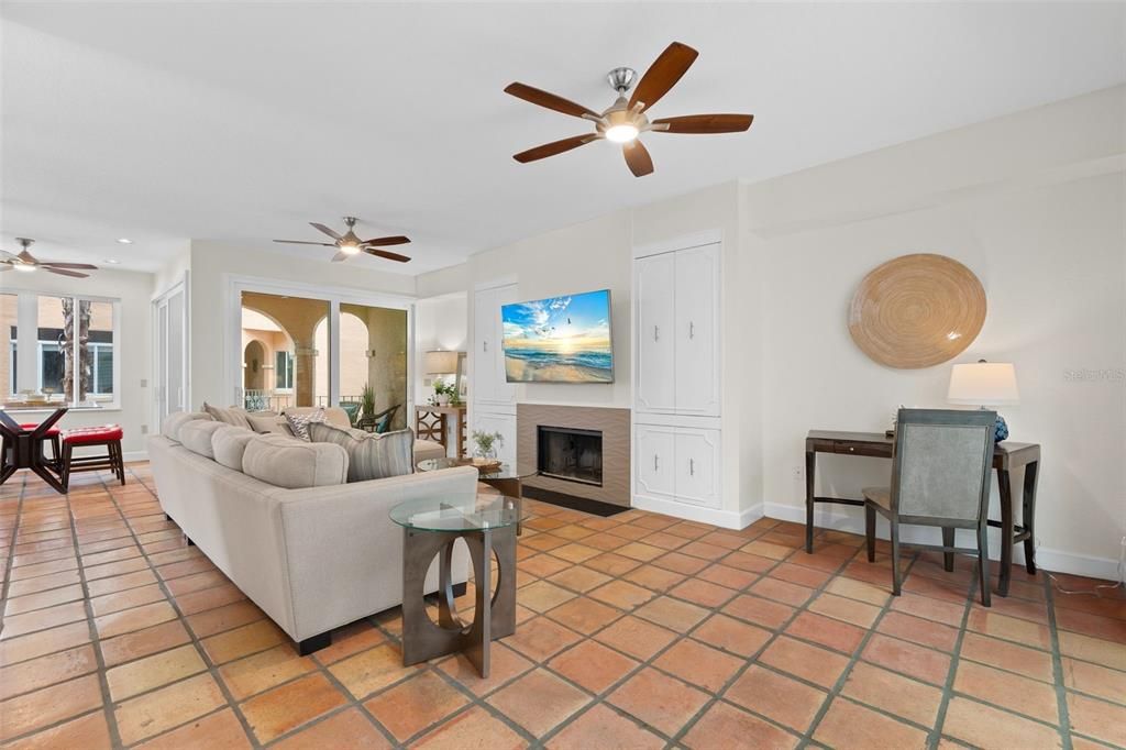 Active With Contract: $1,395,000 (3 beds, 2 baths, 2041 Square Feet)