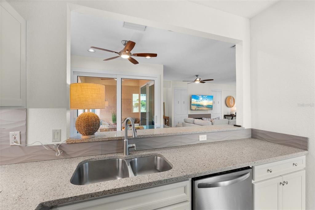 Active With Contract: $1,395,000 (3 beds, 2 baths, 2041 Square Feet)