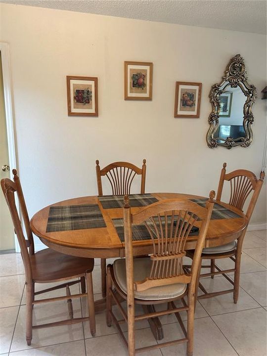 For Sale: $194,000 (3 beds, 1 baths, 1018 Square Feet)
