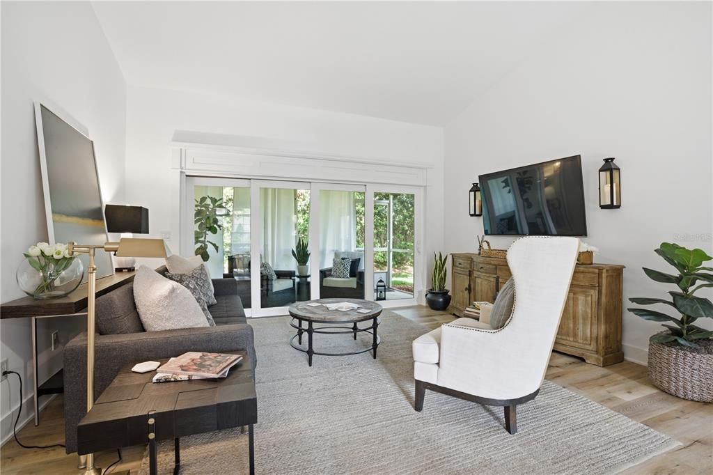 Active With Contract: $279,900 (2 beds, 2 baths, 1281 Square Feet)