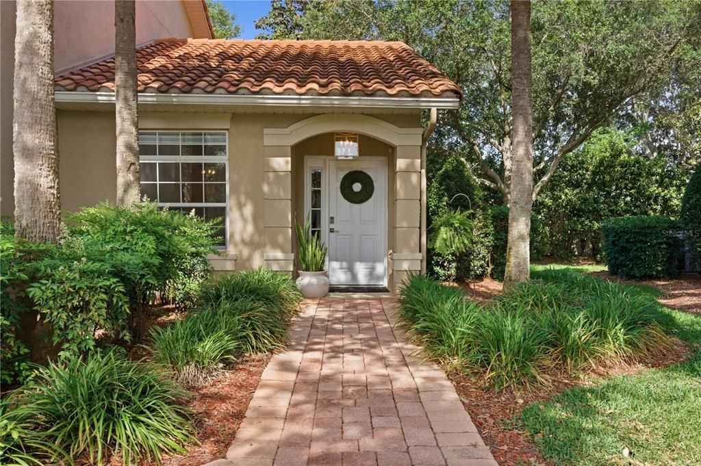 Active With Contract: $279,900 (2 beds, 2 baths, 1281 Square Feet)