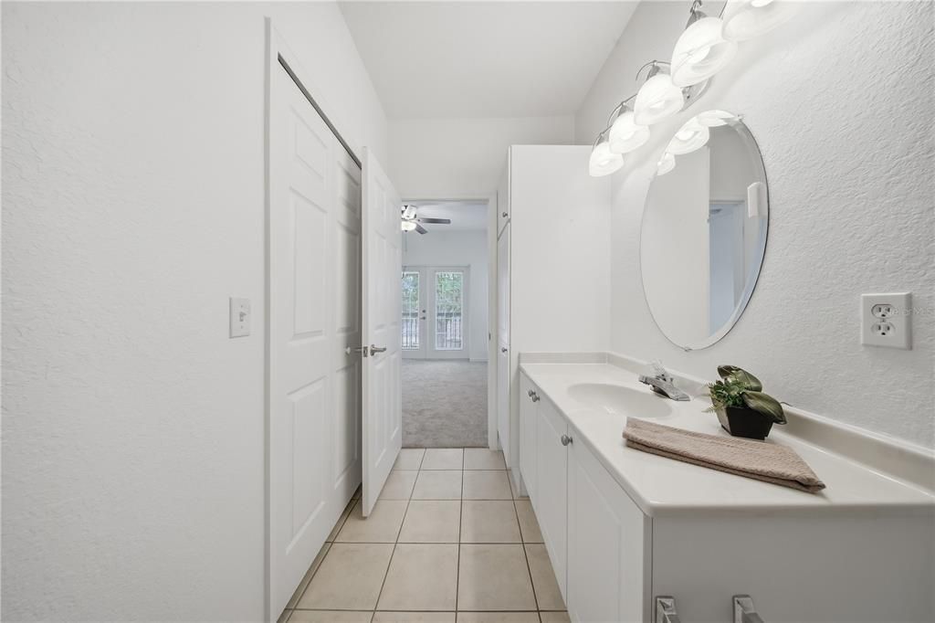 Activo con contrato: $265,000 (2 camas, 2 baños, 1278 Pies cuadrados)
