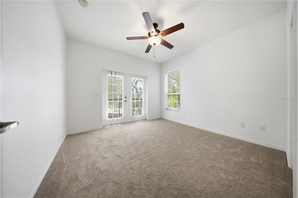 Activo con contrato: $265,000 (2 camas, 2 baños, 1278 Pies cuadrados)