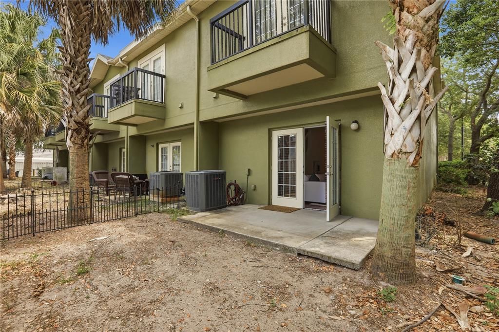 Activo con contrato: $265,000 (2 camas, 2 baños, 1278 Pies cuadrados)