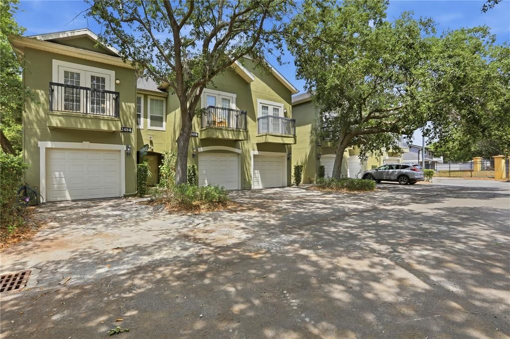 Activo con contrato: $265,000 (2 camas, 2 baños, 1278 Pies cuadrados)