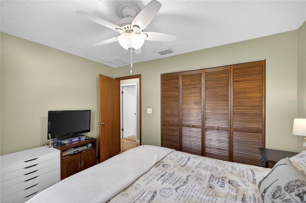 Activo con contrato: $199,900 (3 camas, 2 baños, 1326 Pies cuadrados)