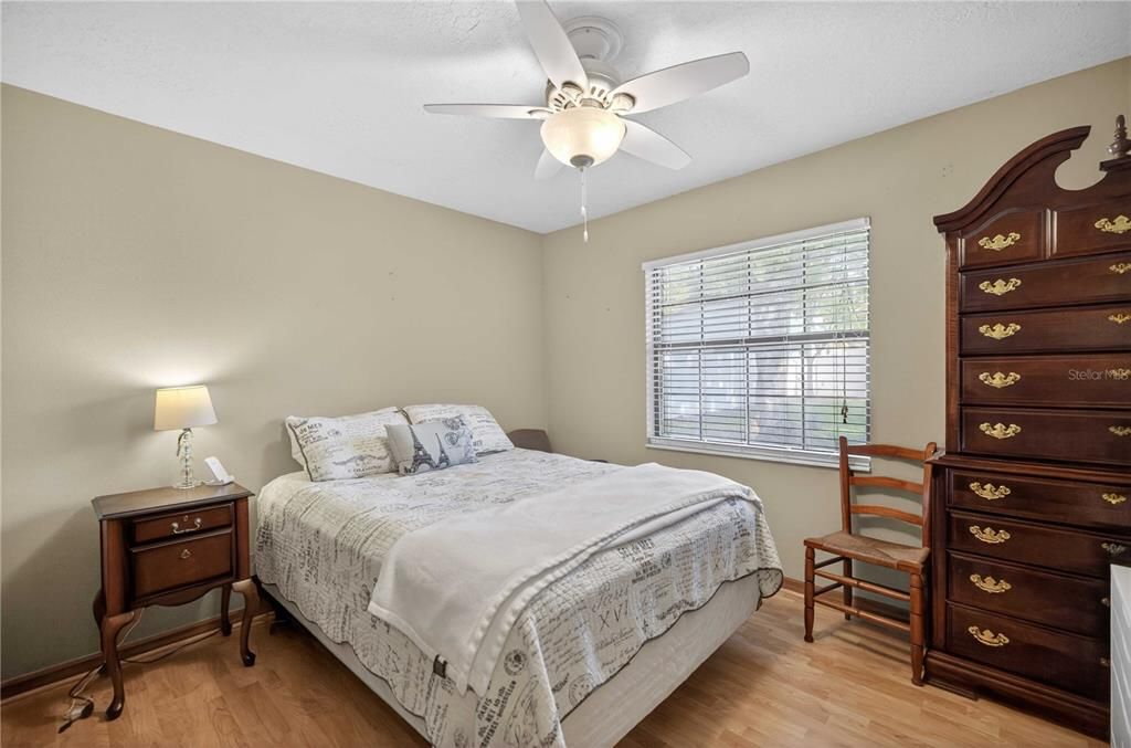 Activo con contrato: $199,900 (3 camas, 2 baños, 1326 Pies cuadrados)