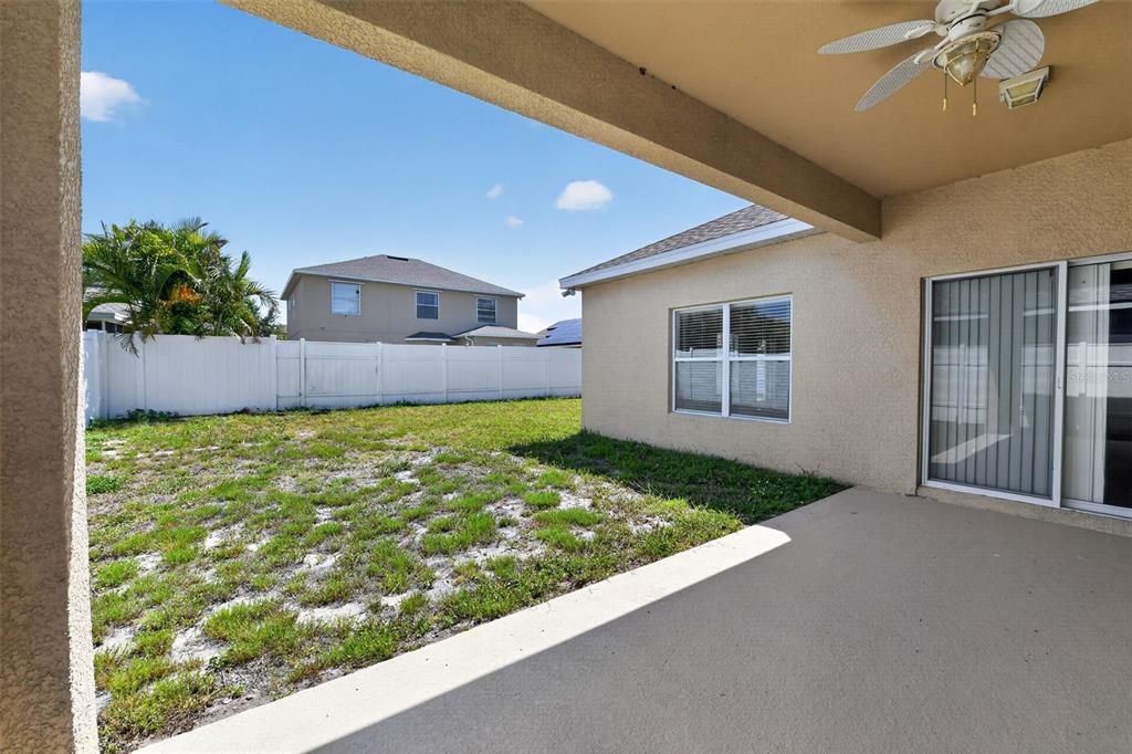 For Sale: $380,000 (4 beds, 3 baths, 2210 Square Feet)