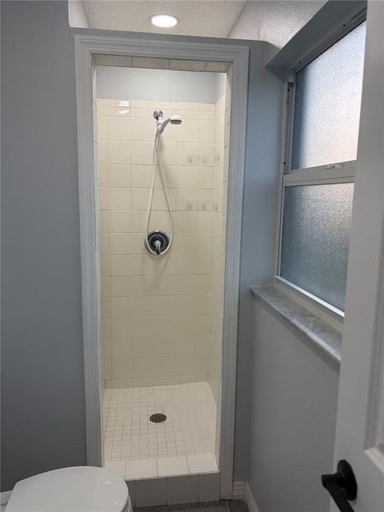 For Rent: $1,300 (0 beds, 1 baths, 500 Square Feet)