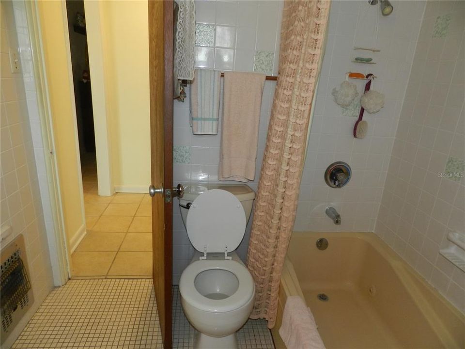 En Venta: $1,600,000 (5 camas, 3 baños, 1992 Pies cuadrados)