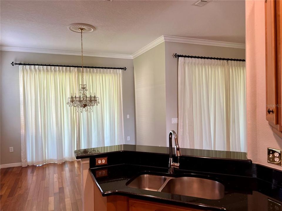En Venta: $338,000 (2 camas, 2 baños, 1651 Pies cuadrados)