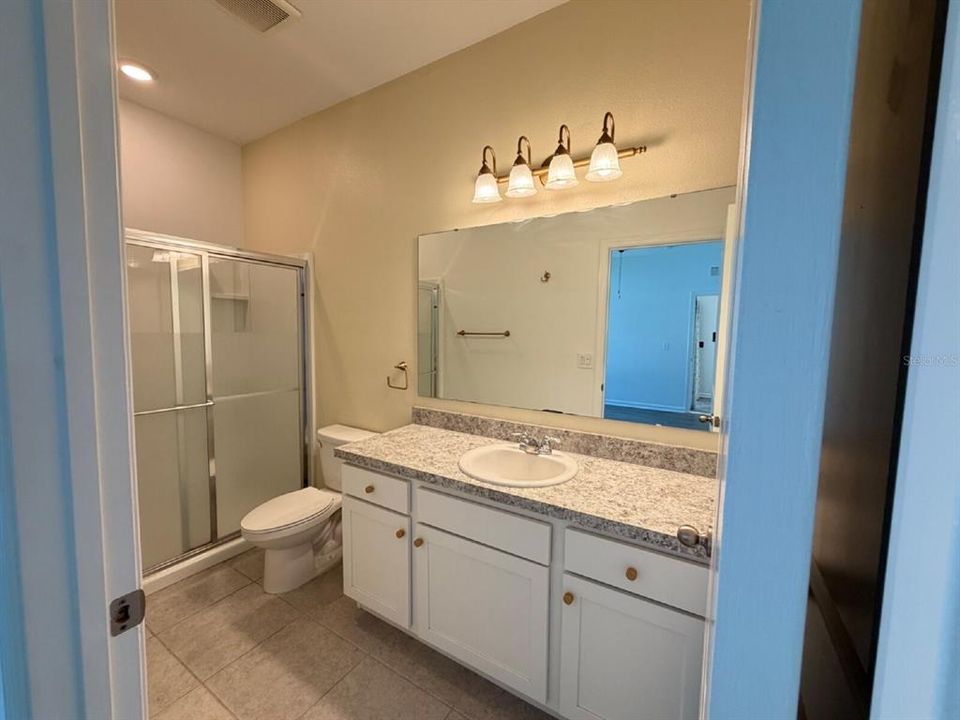 For Rent: $2,270 (3 beds, 2 baths, 1372 Square Feet)