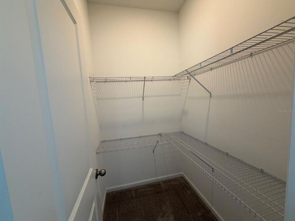 For Rent: $2,270 (3 beds, 2 baths, 1372 Square Feet)