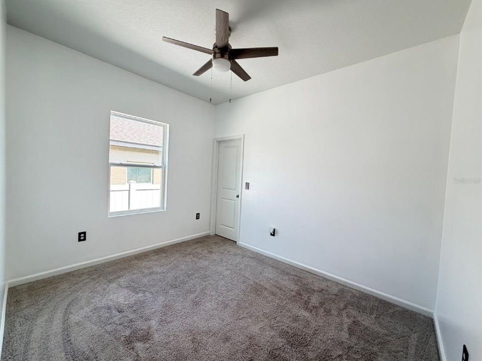 For Rent: $2,270 (3 beds, 2 baths, 1372 Square Feet)
