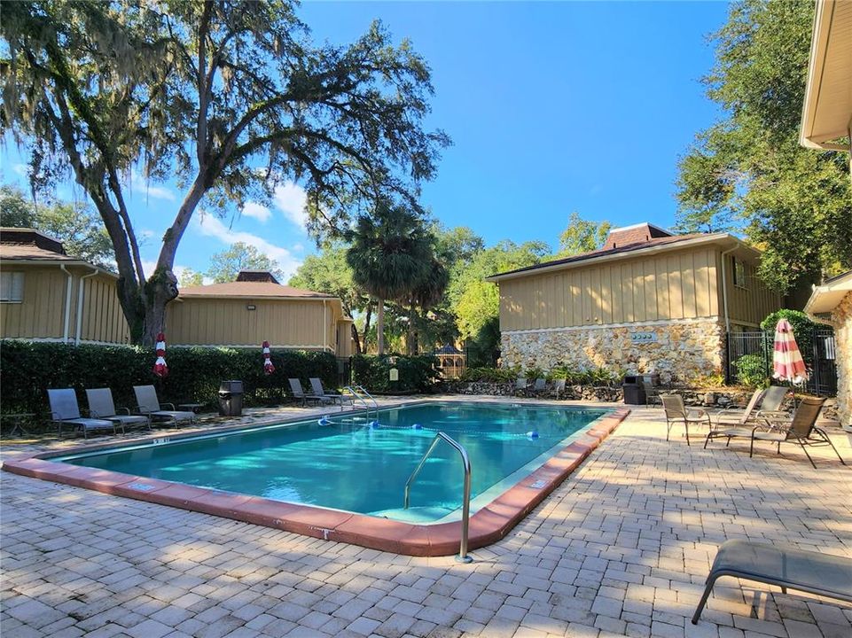 For Sale: $120,000 (1 beds, 1 baths, 630 Square Feet)
