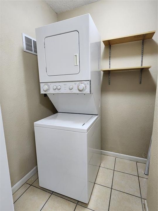 For Sale: $120,000 (1 beds, 1 baths, 630 Square Feet)