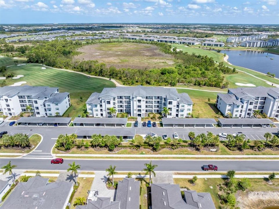 Activo con contrato: $299,000 (2 camas, 2 baños, 1149 Pies cuadrados)