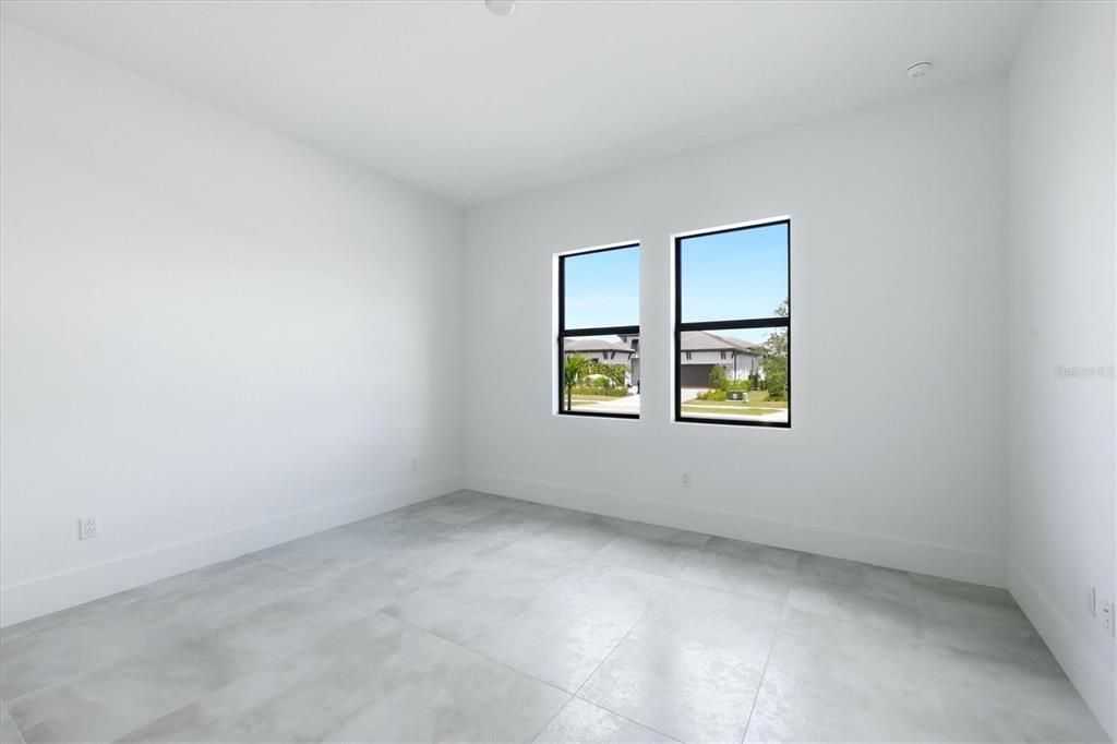 En Venta: $979,000 (3 camas, 3 baños, 3066 Pies cuadrados)