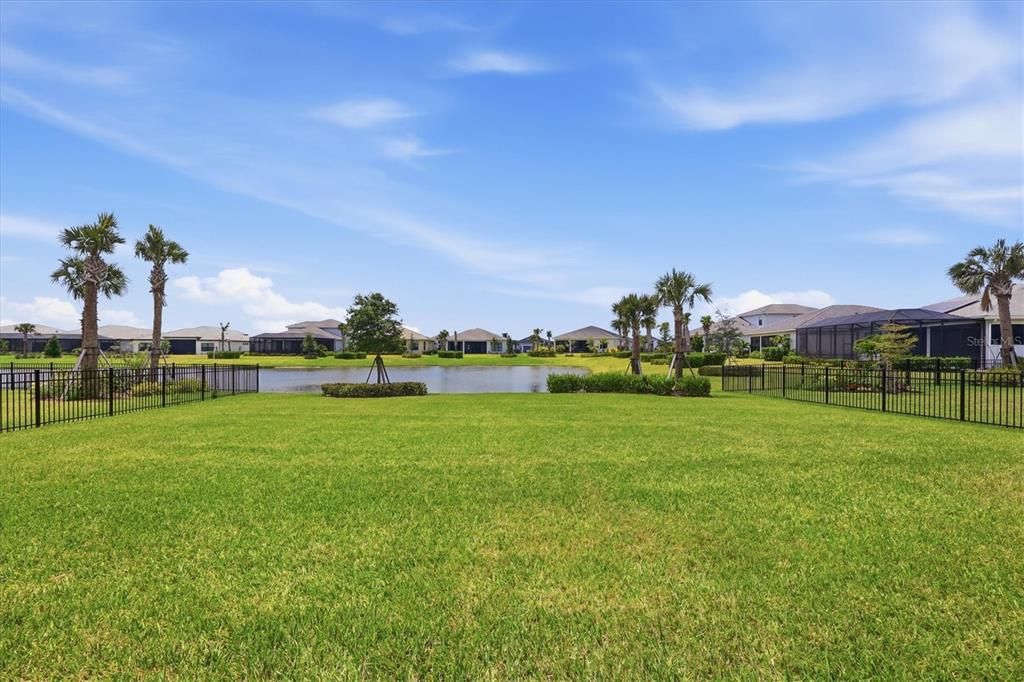En Venta: $979,000 (3 camas, 3 baños, 3066 Pies cuadrados)