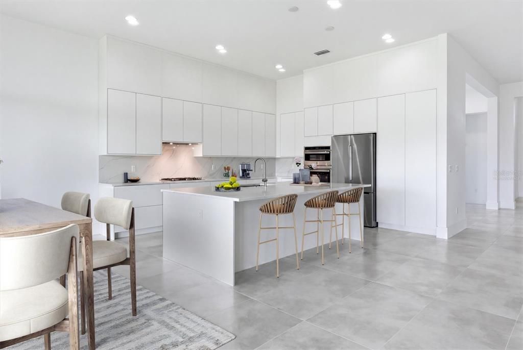 En Venta: $979,000 (3 camas, 3 baños, 3066 Pies cuadrados)