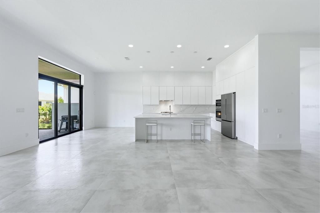 En Venta: $979,000 (3 camas, 3 baños, 3066 Pies cuadrados)