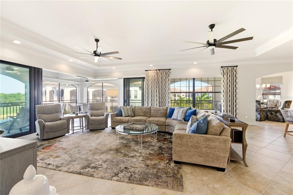 For Sale: $3,150,000 (3 beds, 3 baths, 2950 Square Feet)