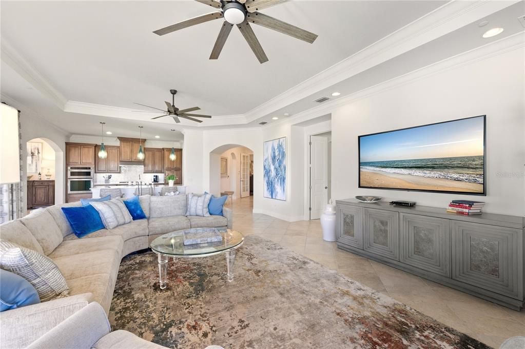 For Sale: $3,150,000 (3 beds, 3 baths, 2950 Square Feet)