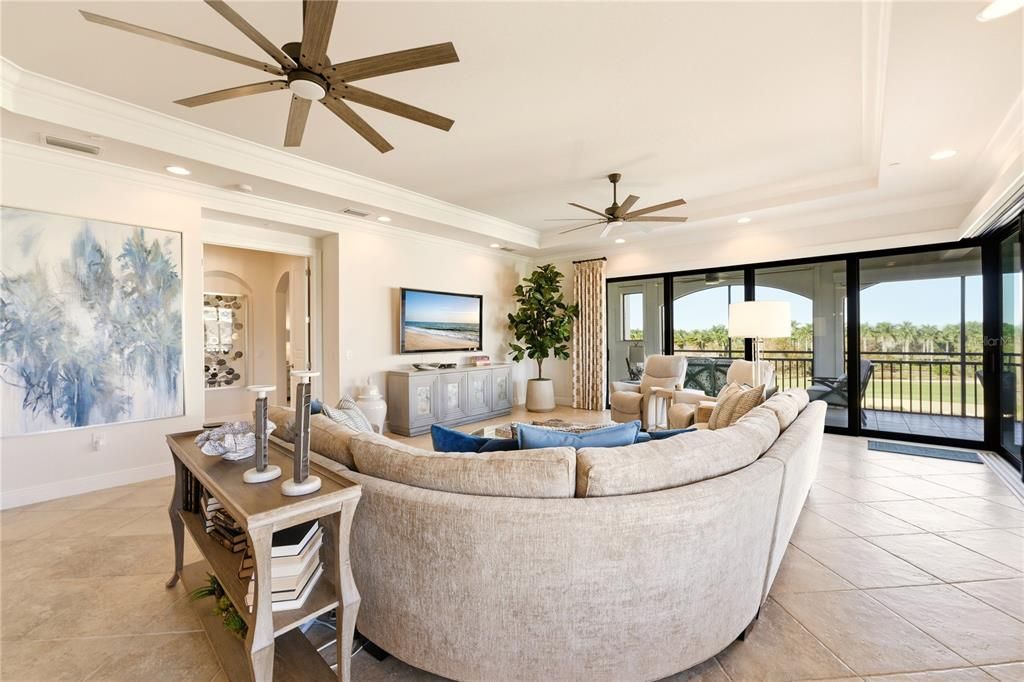 For Sale: $3,150,000 (3 beds, 3 baths, 2950 Square Feet)