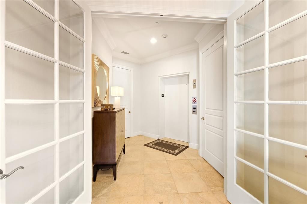 For Sale: $3,150,000 (3 beds, 3 baths, 2950 Square Feet)