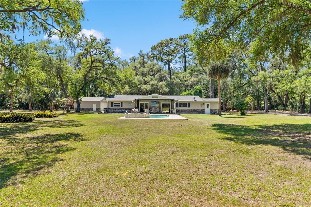 For Sale: $1,250,000 (3 beds, 2 baths, 1800 Square Feet)