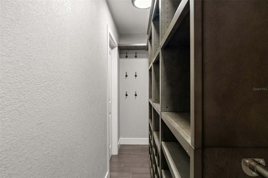 For Sale: $1,250,000 (3 beds, 2 baths, 1800 Square Feet)