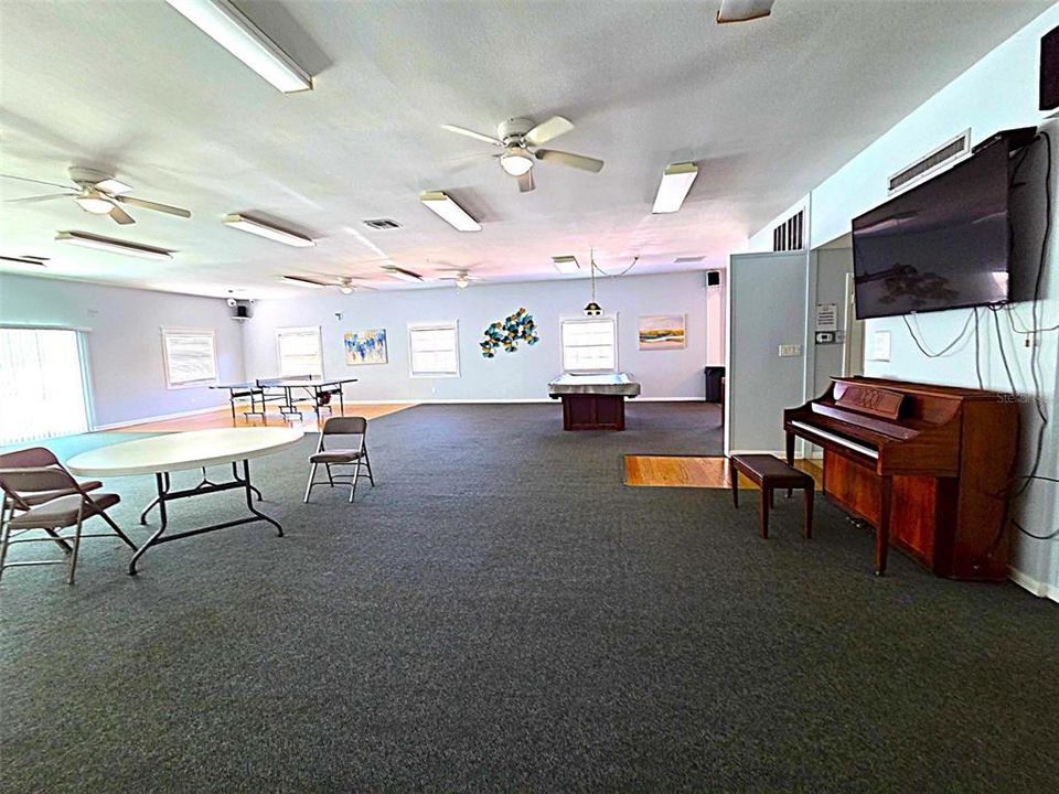 Active With Contract: $145,000 (2 beds, 1 baths, 987 Square Feet)