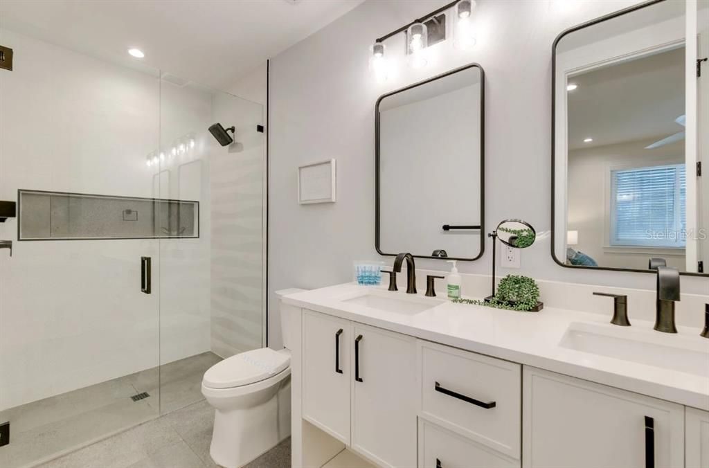 For Sale: $6,950,000 (9 beds, 8 baths, 4244 Square Feet)