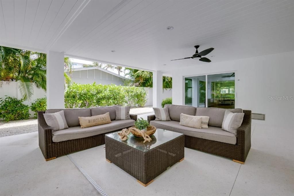 For Sale: $6,950,000 (9 beds, 8 baths, 4244 Square Feet)