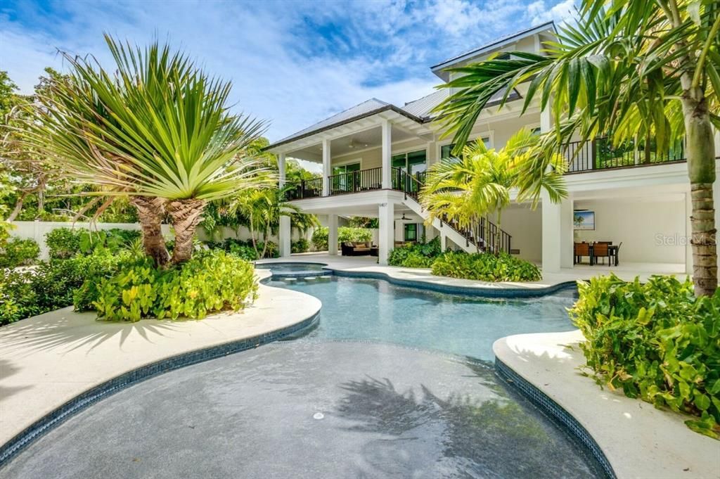 For Sale: $6,950,000 (9 beds, 8 baths, 4244 Square Feet)