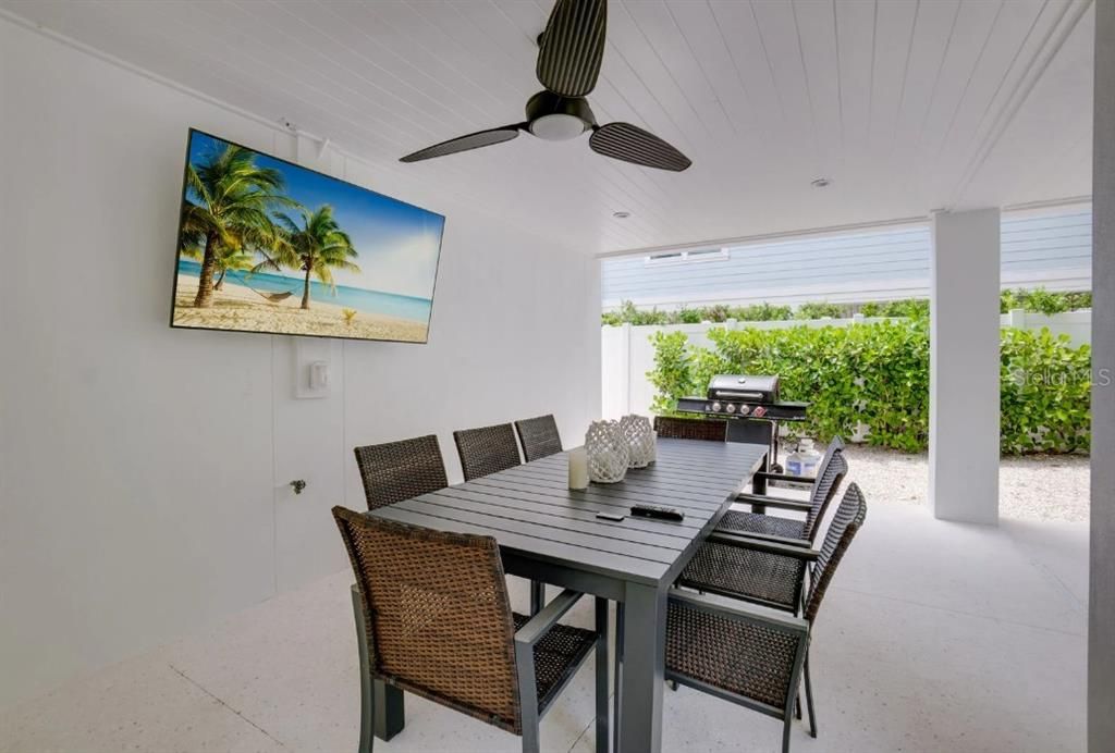 For Sale: $6,950,000 (9 beds, 8 baths, 4244 Square Feet)