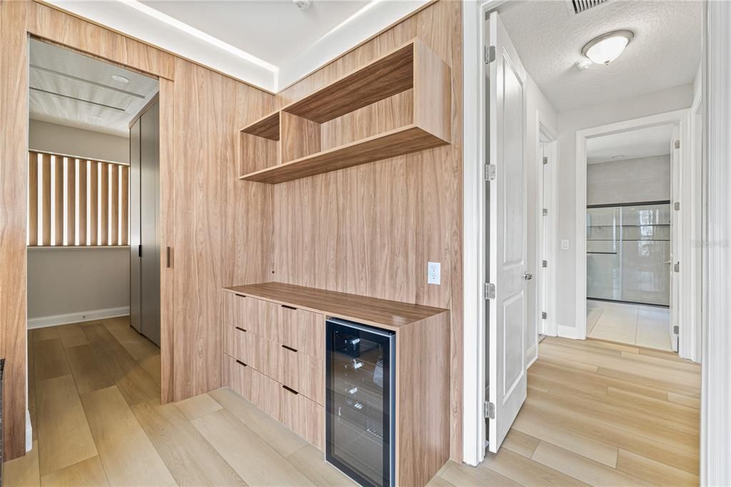 For Sale: $1,650,000 (6 beds, 5 baths, 4206 Square Feet)