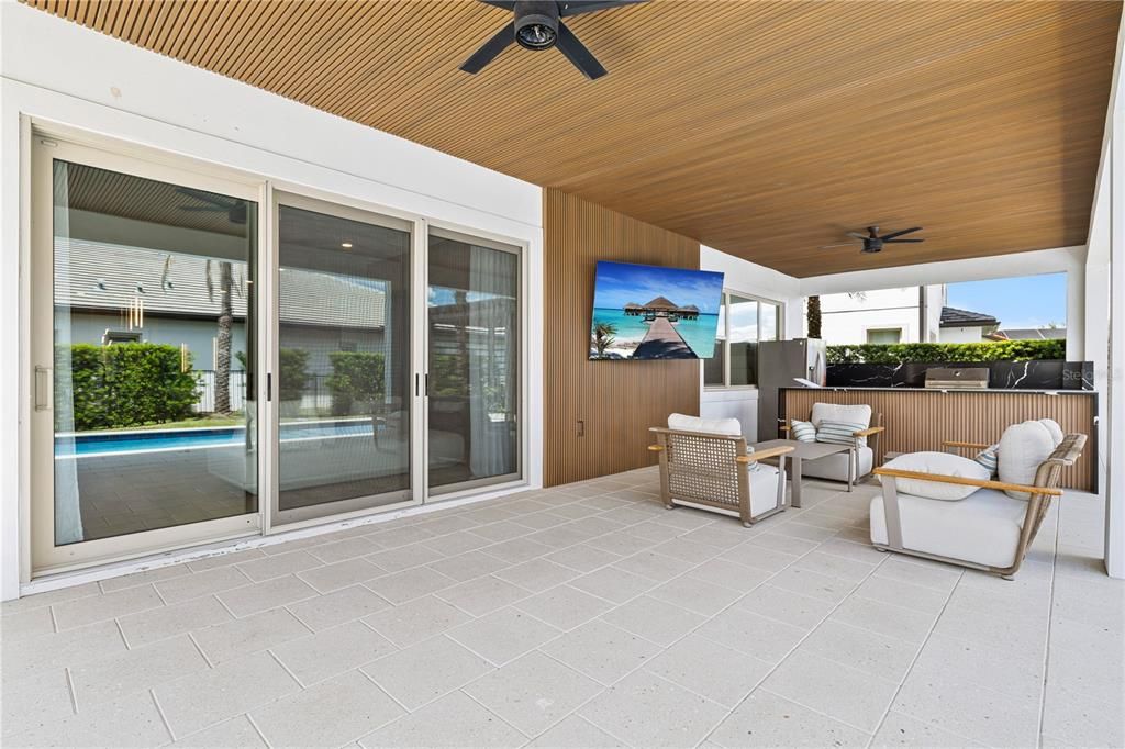For Sale: $1,650,000 (6 beds, 5 baths, 4206 Square Feet)