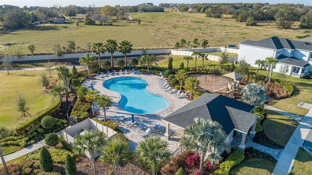 Active With Contract: $575,000 (4 beds, 3 baths, 2640 Square Feet)