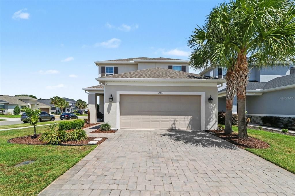 Active With Contract: $575,000 (4 beds, 3 baths, 2640 Square Feet)
