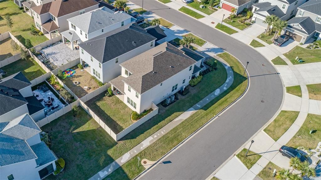 Active With Contract: $575,000 (4 beds, 3 baths, 2640 Square Feet)