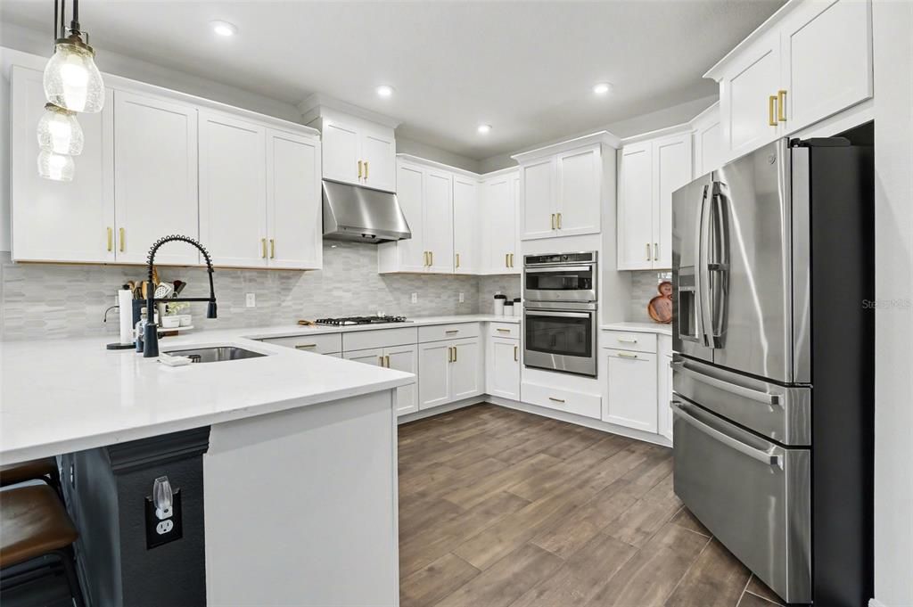Active With Contract: $575,000 (4 beds, 3 baths, 2640 Square Feet)