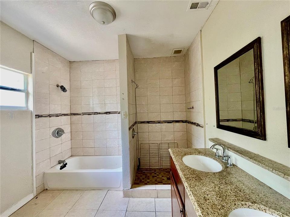 For Sale: $149,000 (3 beds, 2 baths, 1164 Square Feet)