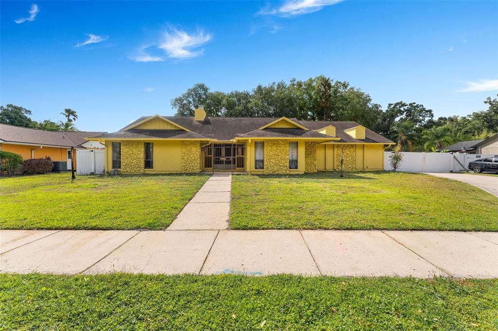 For Sale: $580,000 (3 beds, 2 baths, 2508 Square Feet)