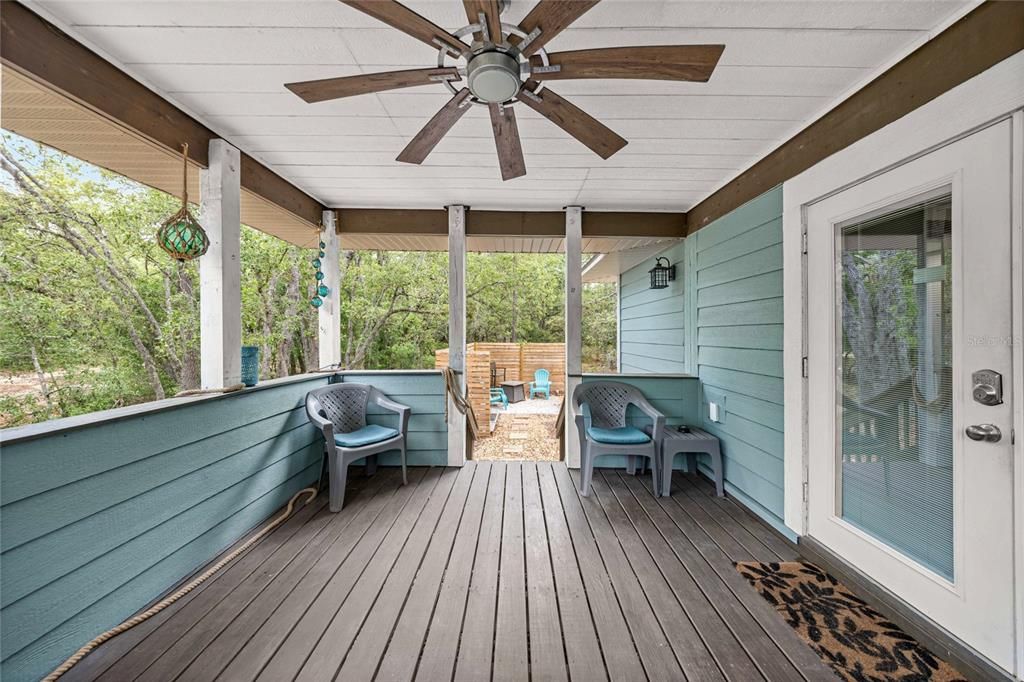 For Sale: $550,000 (1 beds, 1 baths, 477 Square Feet)