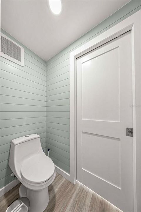 For Sale: $550,000 (1 beds, 1 baths, 477 Square Feet)