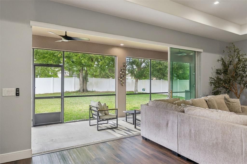 Active With Contract: $415,000 (3 beds, 2 baths, 1901 Square Feet)