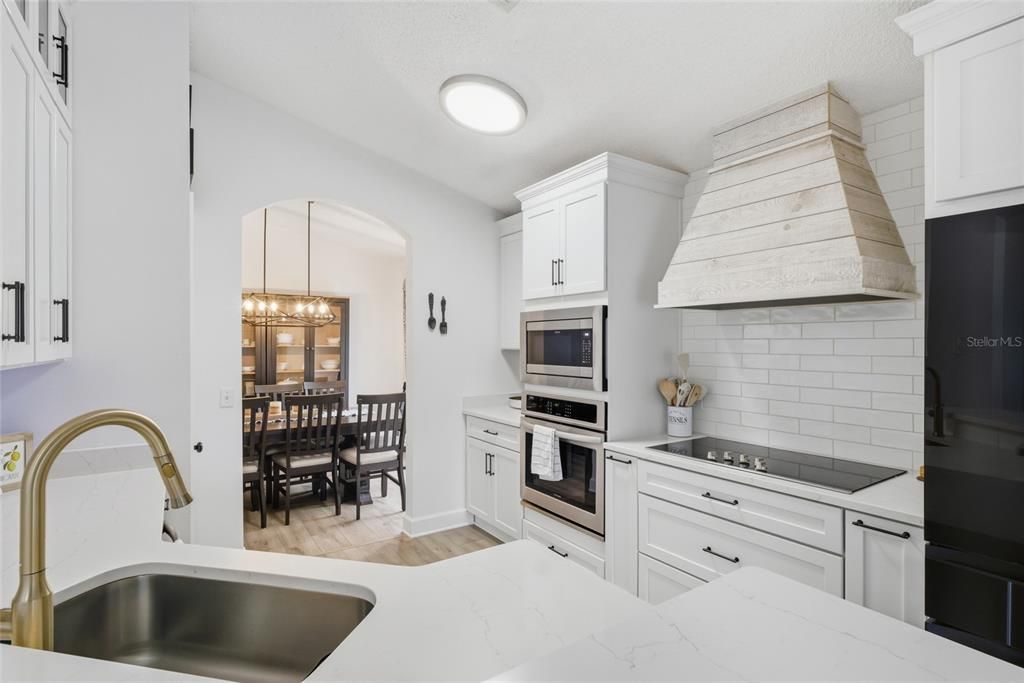 En Venta: $506,500 (4 camas, 4 baños, 2218 Pies cuadrados)