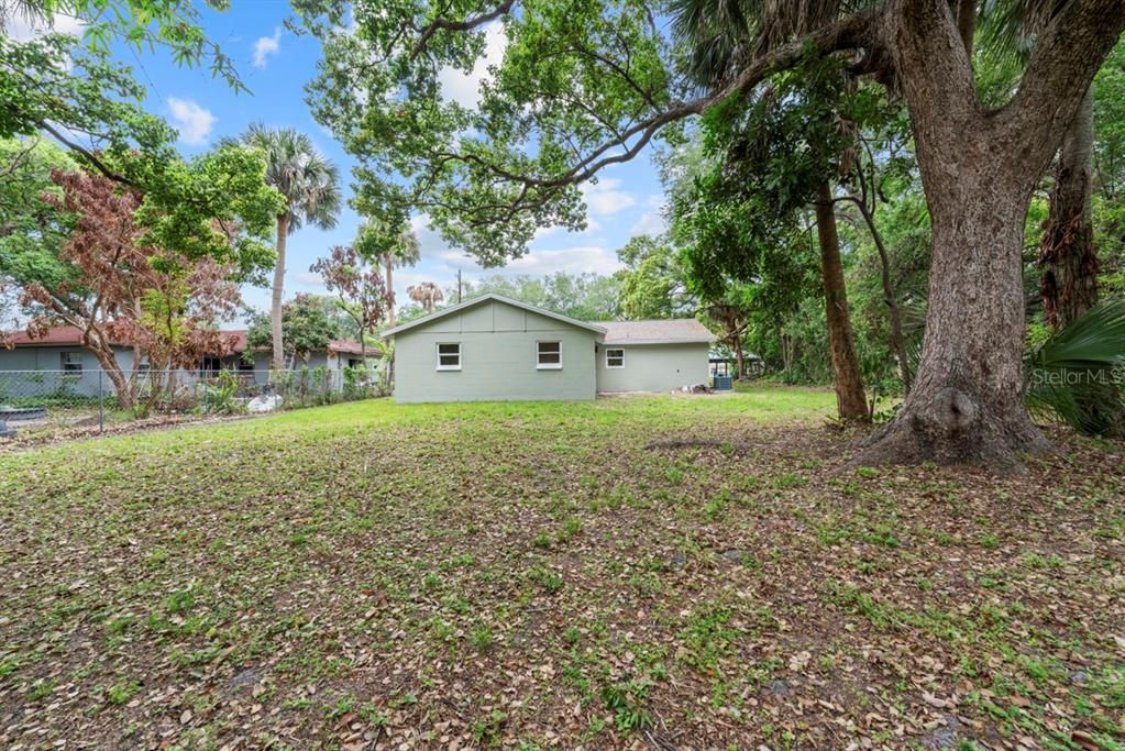 For Sale: $295,900 (4 beds, 2 baths, 1282 Square Feet)